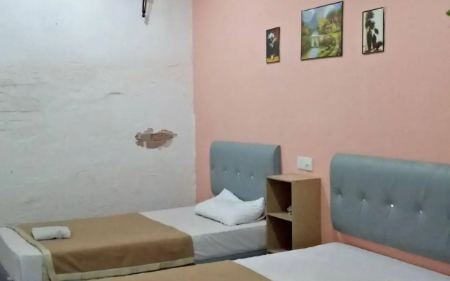River One Residence - Hostel