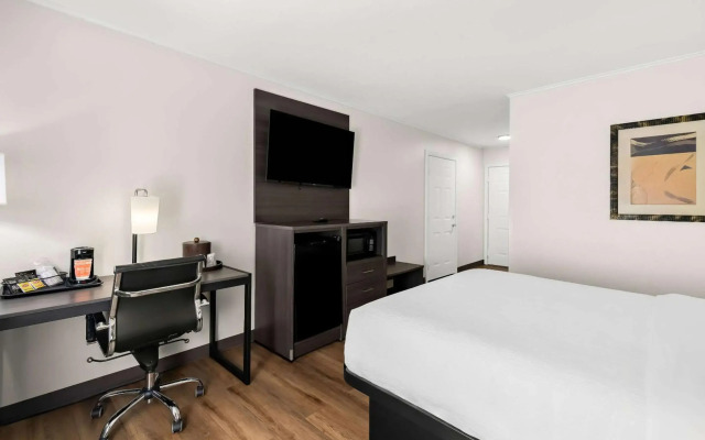 Quality Inn Merrimack - Nashua