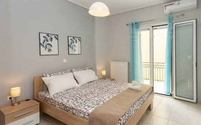 Thano s Stylish Flat Just 150m to the Beach