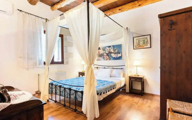 Villa Aloni-traditional Stone Villa With Nice View,pool and Garden