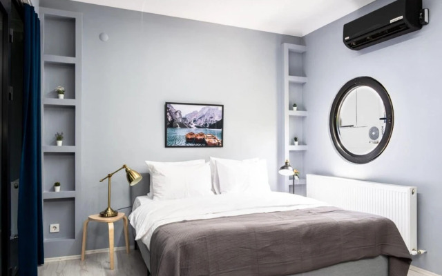 Charming Flat Near Bagdat Street in Kadikoy