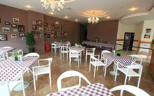 Super 8 Hotel Xichang Hangtian