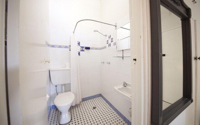 Manly Waves Hotel