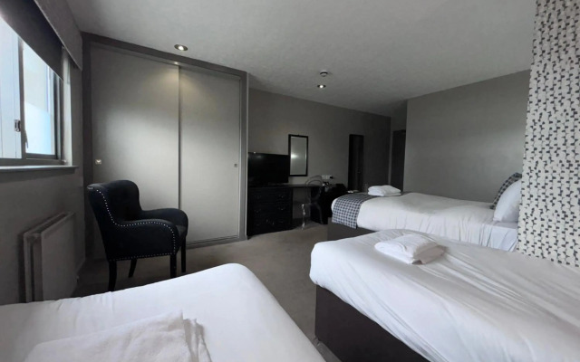 Richmond Park Hotel