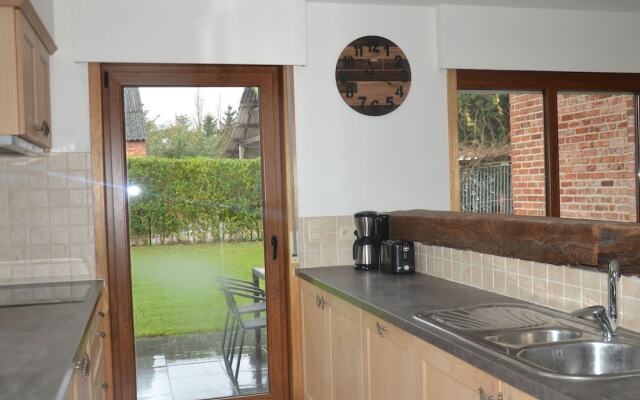 Welcoming Villa in Puivelde With Terrace, Garden, Barbeque