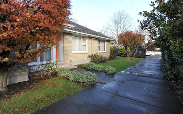 Woodbury Villa