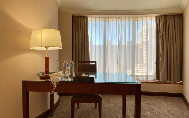 Monarch Plaza Hotel