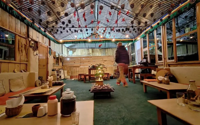 Junglaat Ecorganic Stays & Experiences