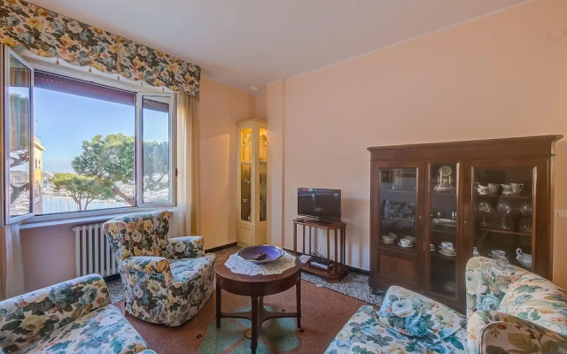 Sunrise Apartment Seaview