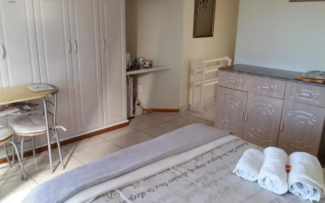 Abbeygail En Suite Room
