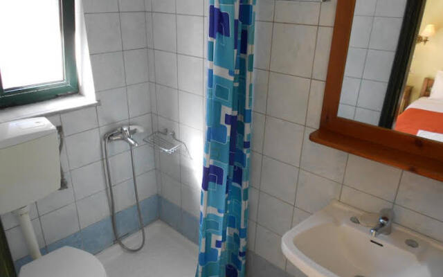 Rea Studios & Apartments