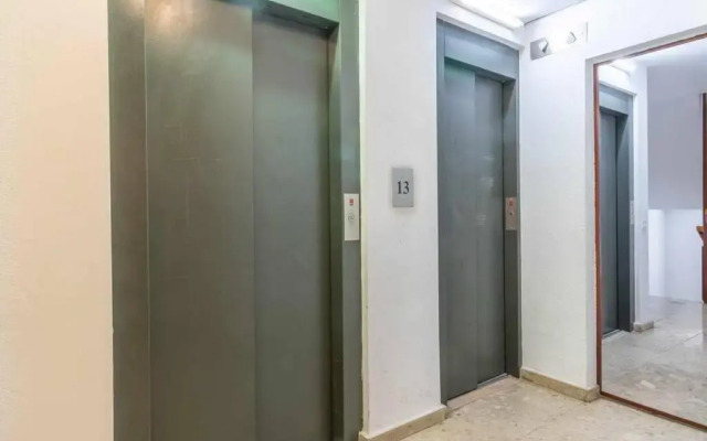 13-02 Bonito estudio con vistas al mar