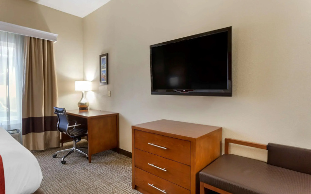 Springplace Inn & Suites