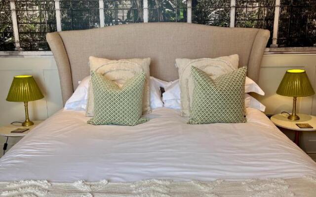 Burleigh Court Cotswols
