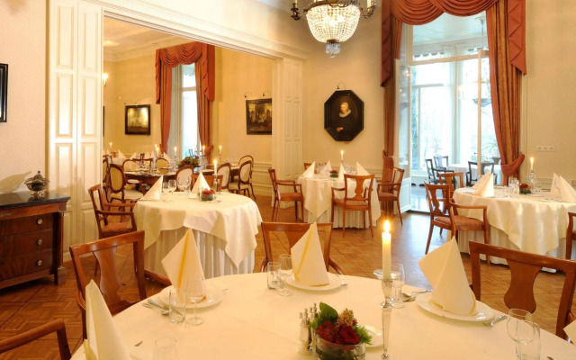 Kasteel De Vanenburg