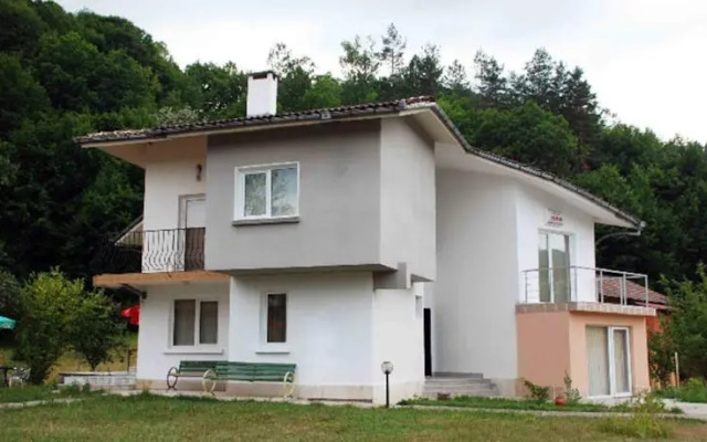 Villa Velena Guest House