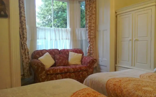6-bed House in Snowdonia With Your own Private pub