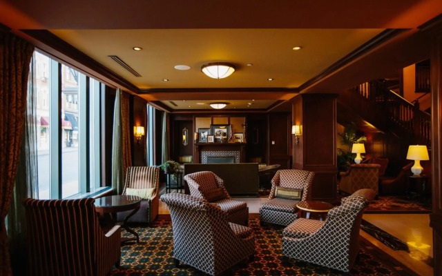 Hotel Julien Dubuque