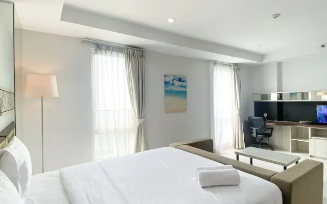 Spacious and Comfort Studio Apartment at Azalea Suites