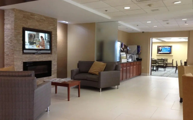 Holiday Inn Express Hotel & Suites West Chester by IHG