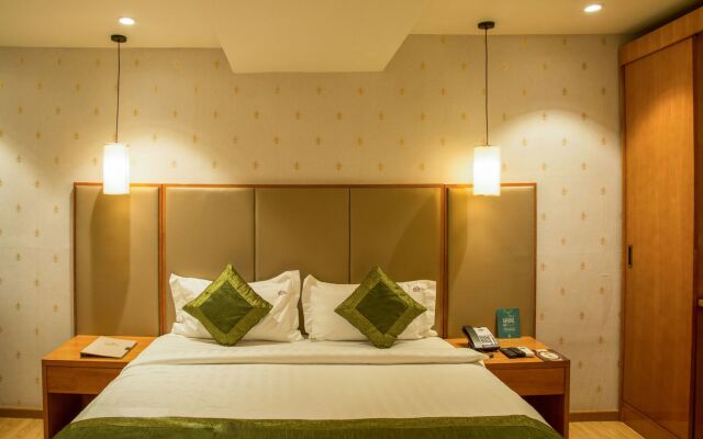 Hotel Reva Regency