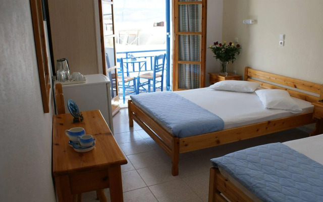 Zeus Hotel