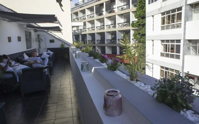 Season's Hostel & Guest House