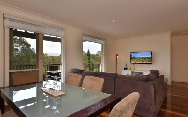 Villa 2br Provence Resort Condo located within Cypress Lakes Resort (nothing is more central) – Balcony – Pokolbin