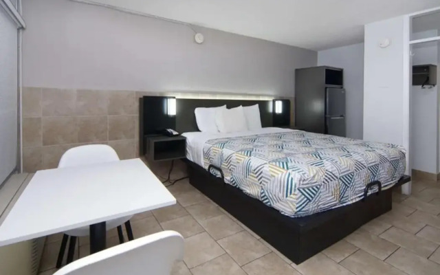 Motel 6 Mesquite, TX – Town East