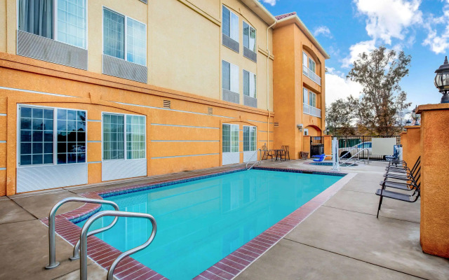 La Quinta Inn & Suites by Wyndham Fowler