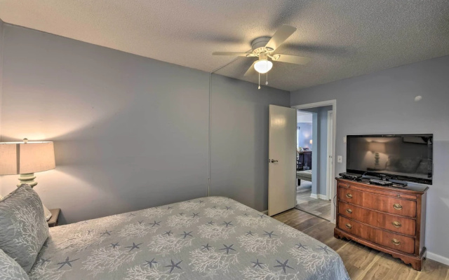 Relaxing Harbor Island Condo: Walk to the Beach!