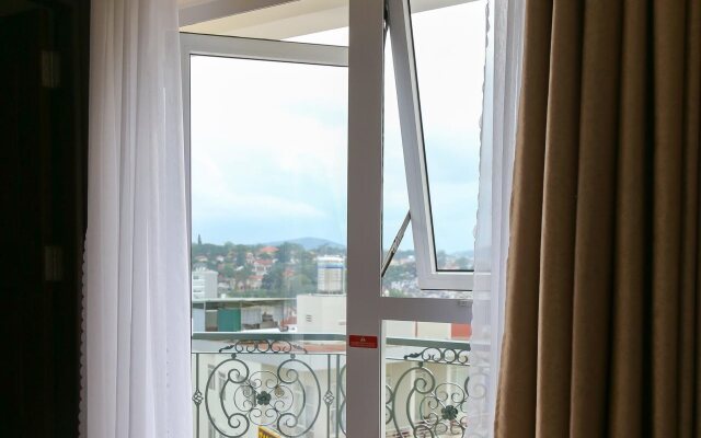 Iris Dalat Hotel