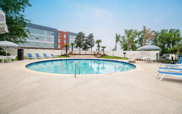 Econo Lodge Inn & Suites Foley - North Gulf Shores
