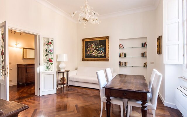 Vatican Luxury Apt