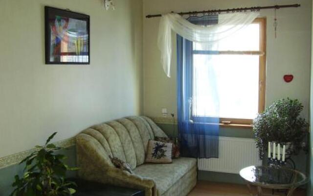Vetros House