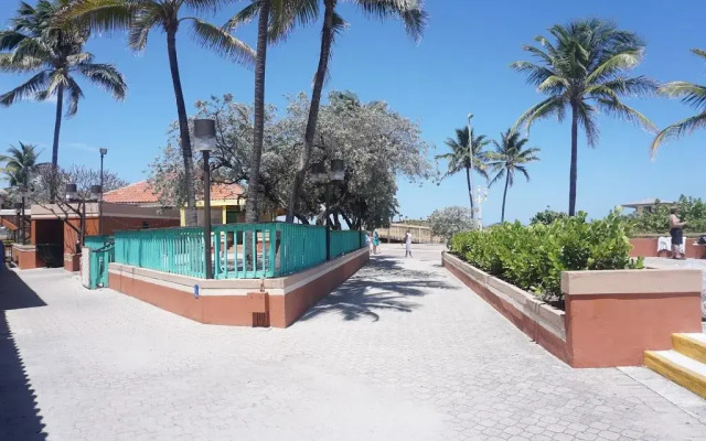 657 Apartment Hollywood Beach