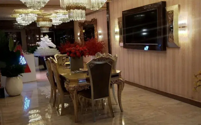 No. 1 Hotel
