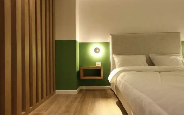 Grandstay Studios 103