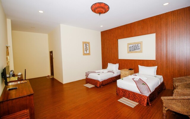 Royal Emerald River View Resort