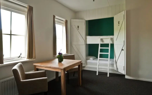 Group Accommodation 50 m From the Oosterschelde