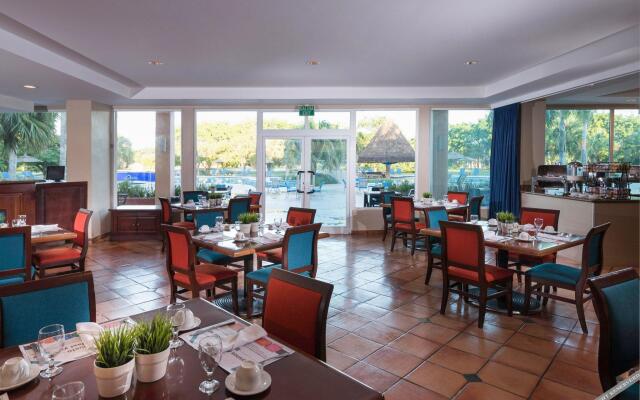 Hodelpa Garden Suites Golf & Convention Center