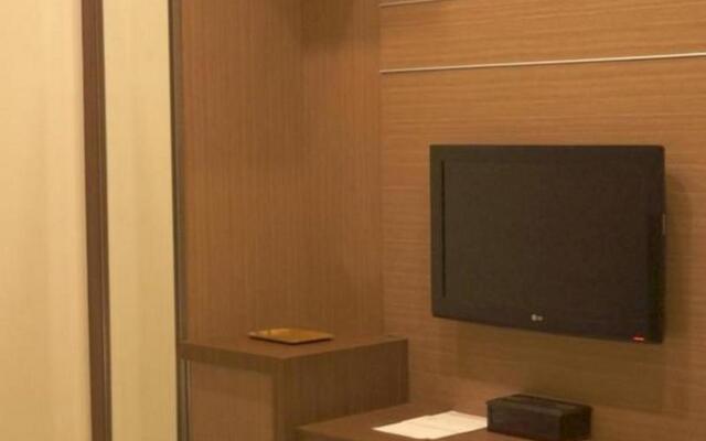 Life Emerald Hotel Surabaya