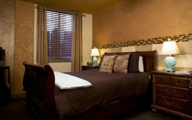 Luxx Boutique Hotel