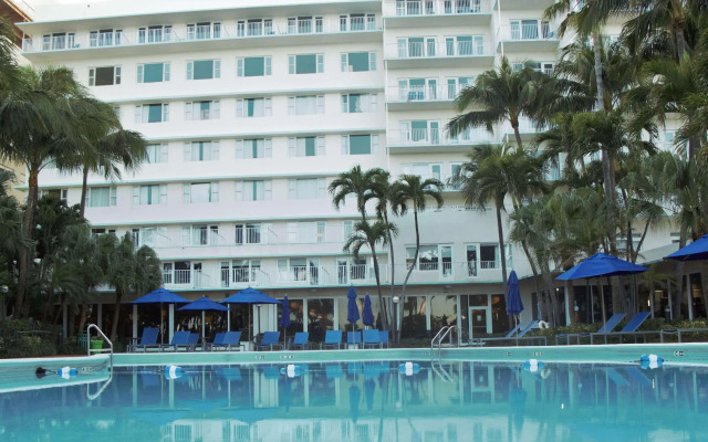 Radisson Resort Miami Beach