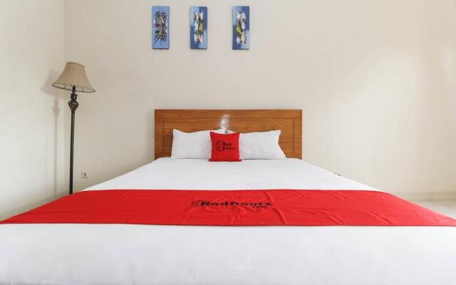 RedDoorz Plus near Cibubur Junction