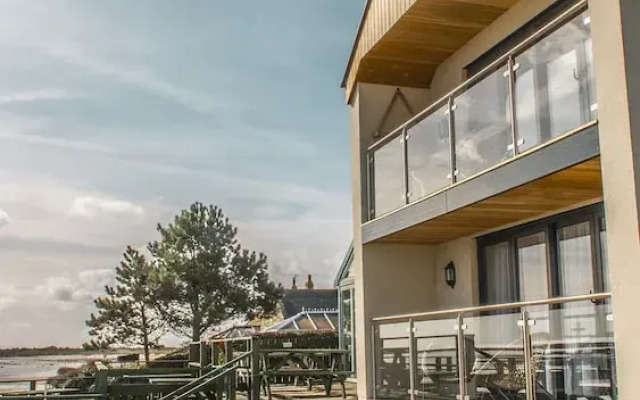 The Fishing Boat Inn - Seaview Studio