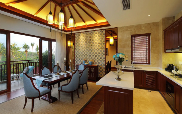 Sanya Ocean Sonic Banling Hotspring Resort