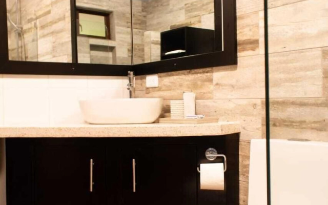 Carambola Surf House