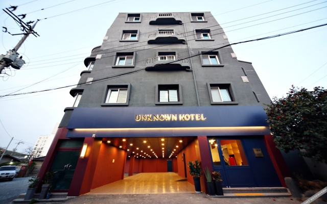 Unknown Hotel