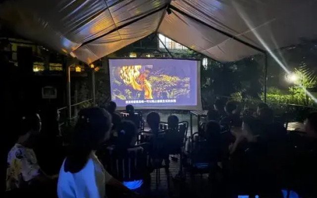 Houyuan Cottage  Homestay